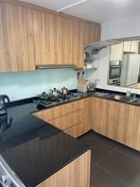 5 Room (5A) HDB for Rent in  135 Simei Street 1 - Image 9